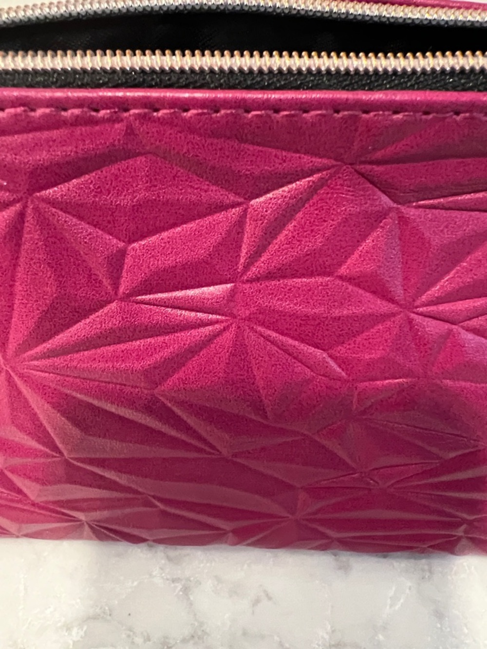 Mary Kay Fuchsia Precious Gems Textured Geometric Cosmetic Bag - Picture 7 of 8
